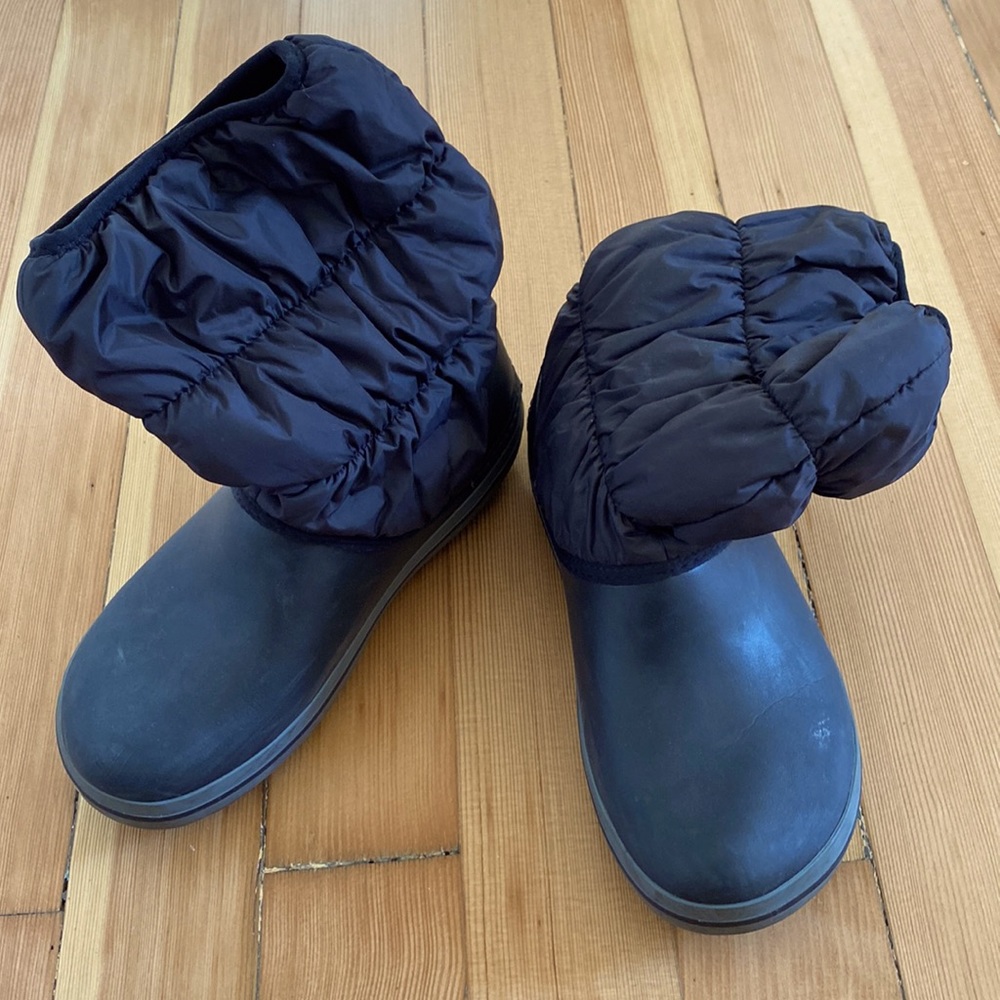 Croc puffy boots!
